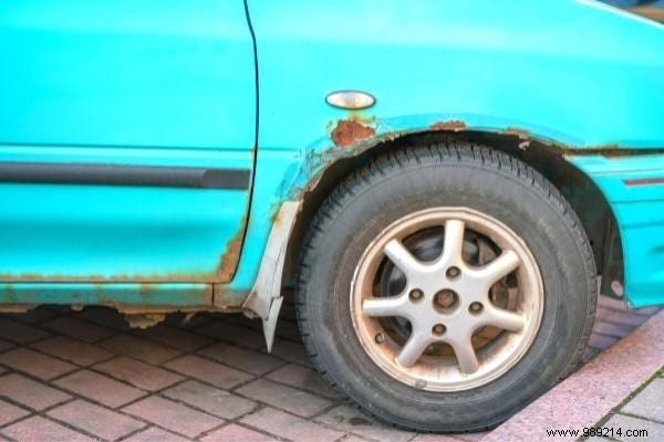 9 Common Mistakes Causing Car Humidity – Expert Tips to Prevent It