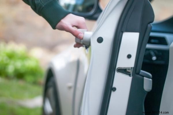 9 Common Mistakes Causing Car Humidity – Expert Tips to Prevent It