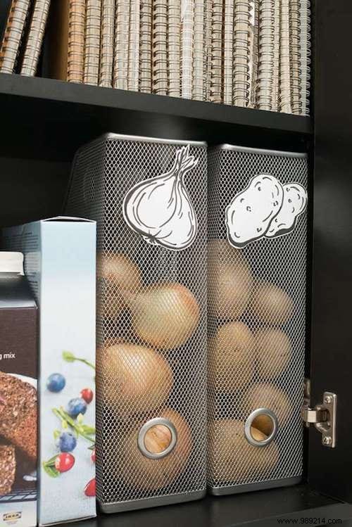 20 Genius Ways to Repurpose Magazine Racks for Smart Home Organization