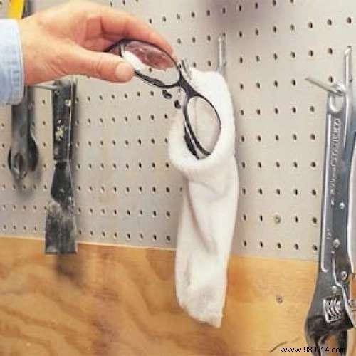 26 Genius DIY Ways to Upcycle Old Socks: Eco-Friendly Crafts for Home and Kids