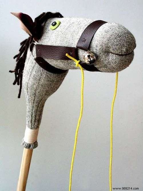 26 Genius DIY Ways to Upcycle Old Socks: Eco-Friendly Crafts for Home and Kids