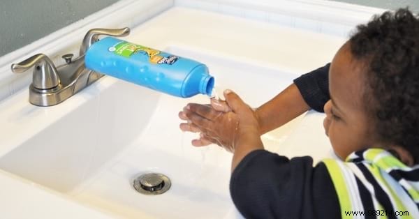 30 Proven Parenting Hacks to Simplify Life for Busy Moms – #17 is a Must-Try