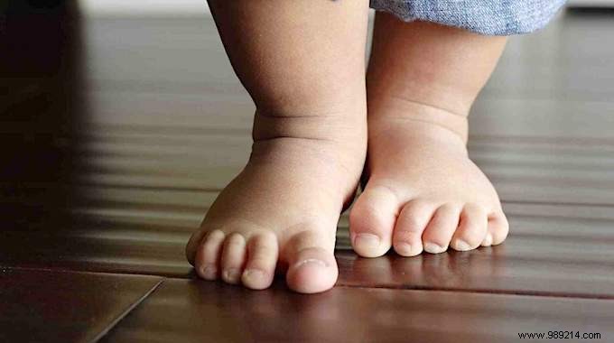 Why Pediatric Experts Recommend Barefoot Walking for Children