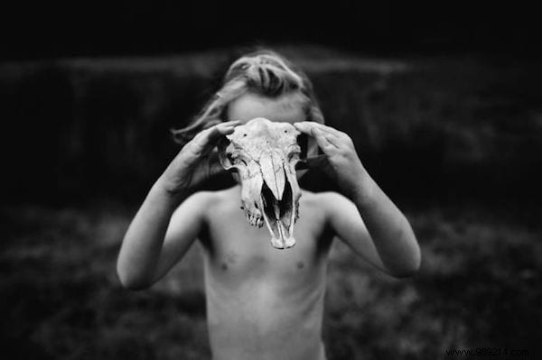 Niki Boon s Screen-Free Family Life: Stunning Black-and-White Photos of Childhood Joy