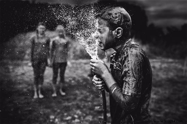 Niki Boon s Screen-Free Family Life: Stunning Black-and-White Photos of Childhood Joy