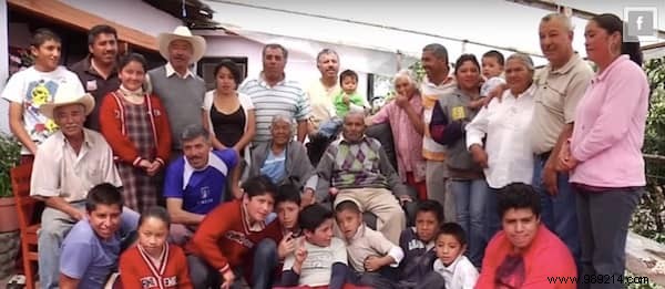 81 Years of Enduring Love: The Couple with 110 Great-Grandchildren Still Madly in Love