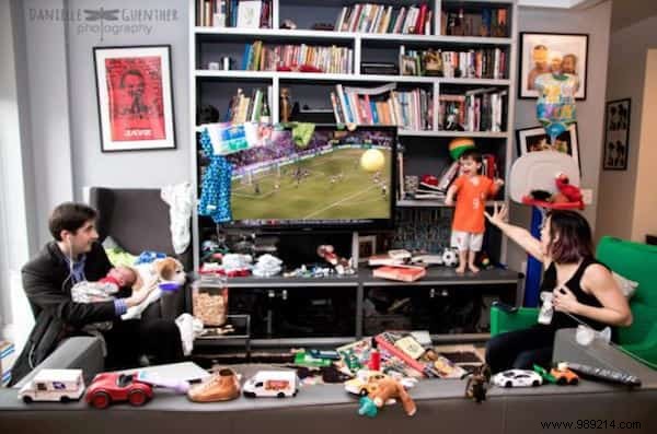 17 Relatable Photos Revealing the Unfiltered Reality of Parenthood by Pro Photographer Danielle Guenther