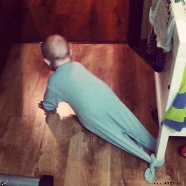 20 Hilarious Real-Life Photos of Dads Navigating Parenting Solo