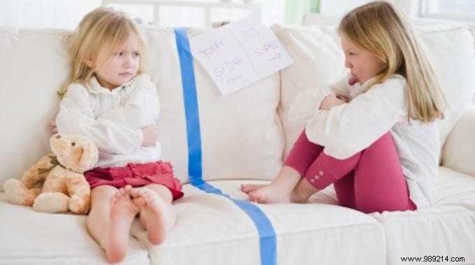 The Clever T-Shirt Trick That Ends Sibling Arguments Fast – A Proven Parenting Hack