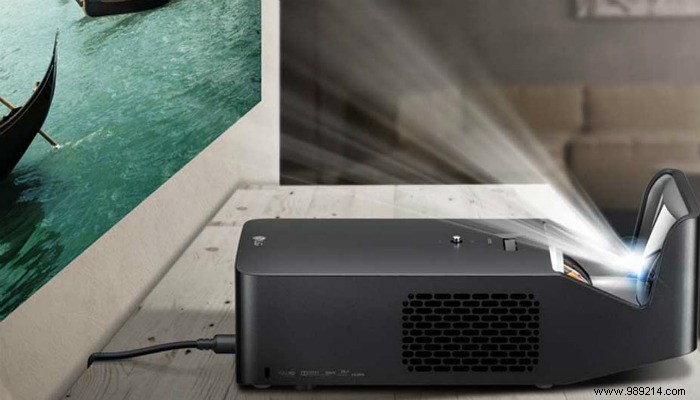 Laser Projectors Explained: Key Differences and Advantages Over Traditional Bulb Projectors