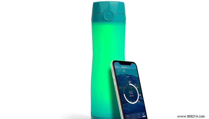 4 Best Smart Water Bottles to Help You Stay Hydrated Every Day