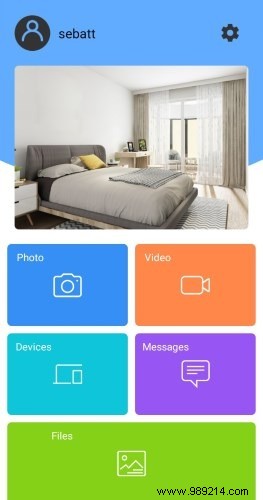 DragonTouch Classic 10 Wi-Fi Digital Photo Frame Review: Stylishly Showcase Your Memories