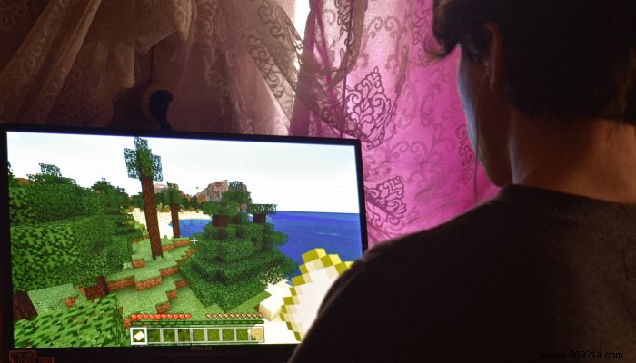 How to Choose the Best Laptop Screen: Expert Guide to Size, Resolution, Panels, and More