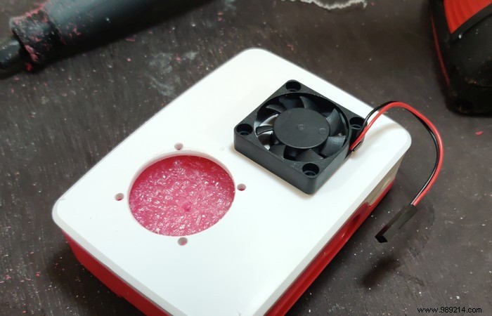 Expert DIY Guide: Install a Cooling Fan in Your Official Raspberry Pi 4 Case