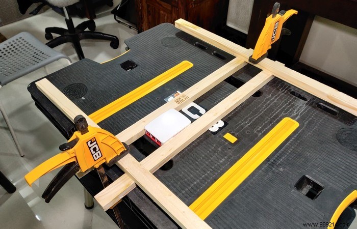 Expert DIY Guide: Install a Cooling Fan in Your Official Raspberry Pi 4 Case