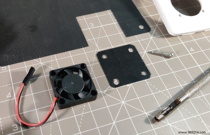 Expert DIY Guide: Install a Cooling Fan in Your Official Raspberry Pi 4 Case