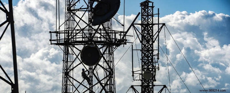 How Websites and Apps Track Your Online Location: IP, GPS, and Cell Towers Explained