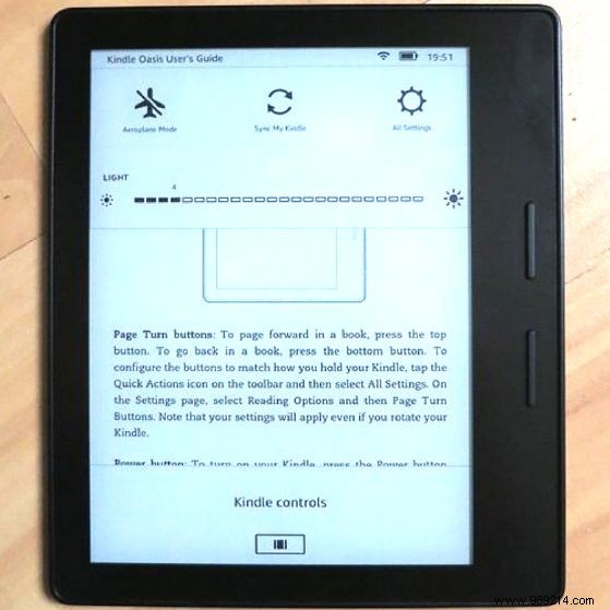 Kindle E-Reader Comparison: Choose the Best Model for Your Reading Needs