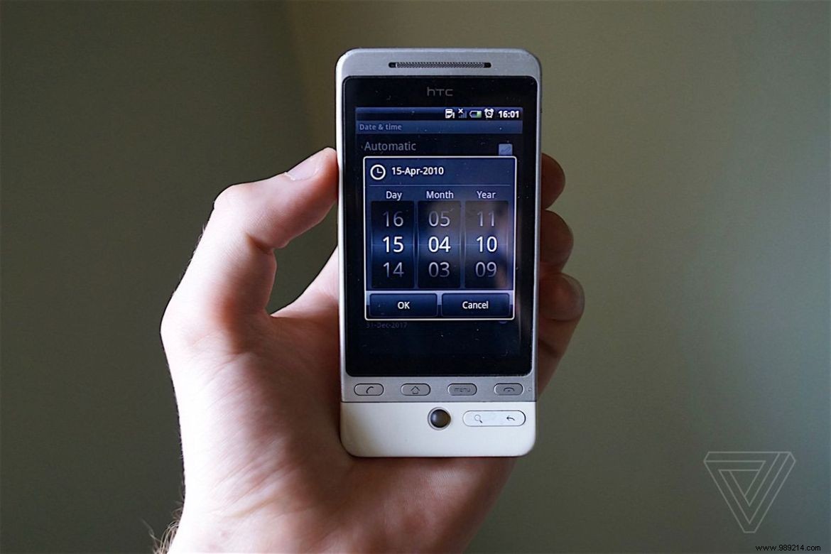 Eco-Friendly Decluttering: Responsible Disposal for Tech, Clothes, Books & More