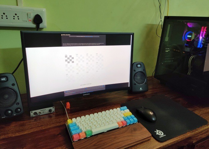 Expert Guide: Calibrate Your Monitor Accurately for Free Using Online Tools