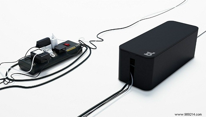 Expert Cable Management Solutions for a Clutter-Free Workspace