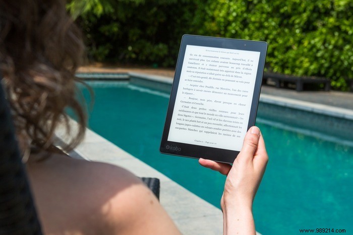 Kindle vs. Kobo: Which E-Reader is Best? Expert Comparison Guide
