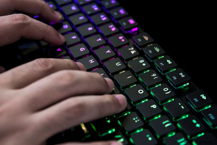 Keychron Wireless Mechanical Keyboard Review: Slim Design, Real-World Performance After 2 Weeks