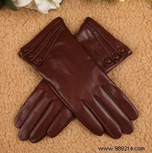 Top 5 Touchscreen Gloves for Winter: Stay Warm and Connected