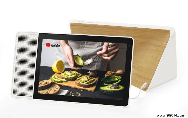 What Are Smart Displays? Features, Benefits, Drawbacks, and Top Models Reviewed