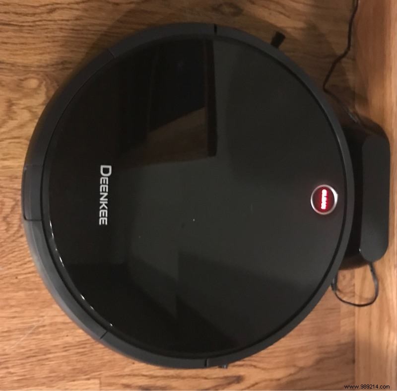 Deenkee Robot Vacuum Review: Hands-On Experience with Effortless Floor Cleaning