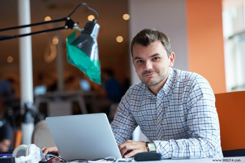 Essential Factors to Consider When Buying Headphones: Expert Guide