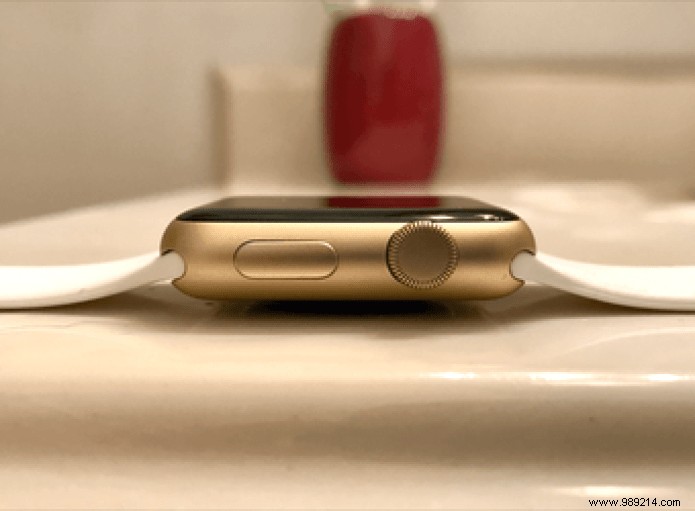 How to Fix a Sticky Apple Watch Digital Crown: Apple s Official Water Rinse Method