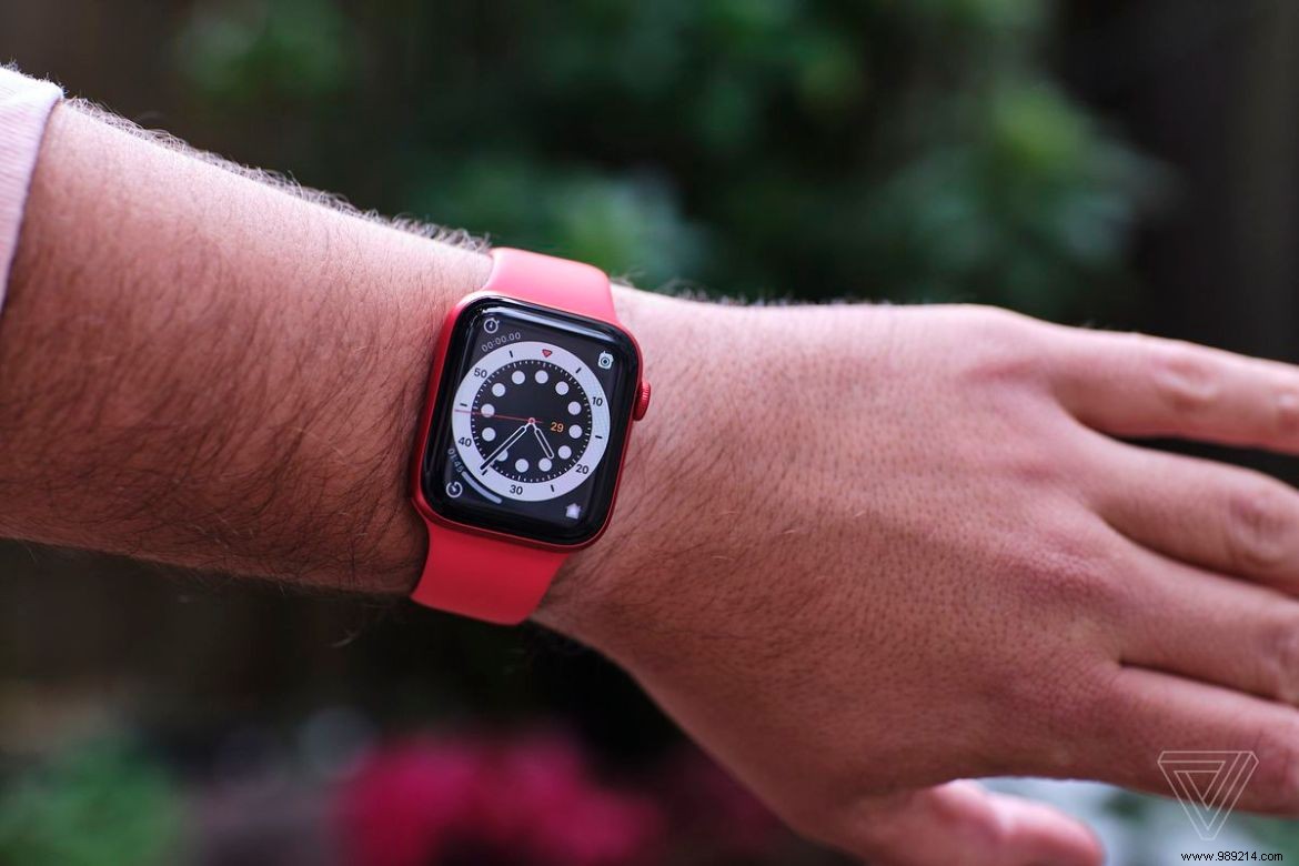 How to Play Music on Your Smartwatch: Complete Guide for Apple Watch, Galaxy Watch, Wear OS, Fitbit & Garmin