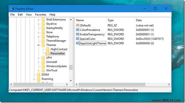 How to Customize Windows 10 Login Screen Background and Enable Dark Mode