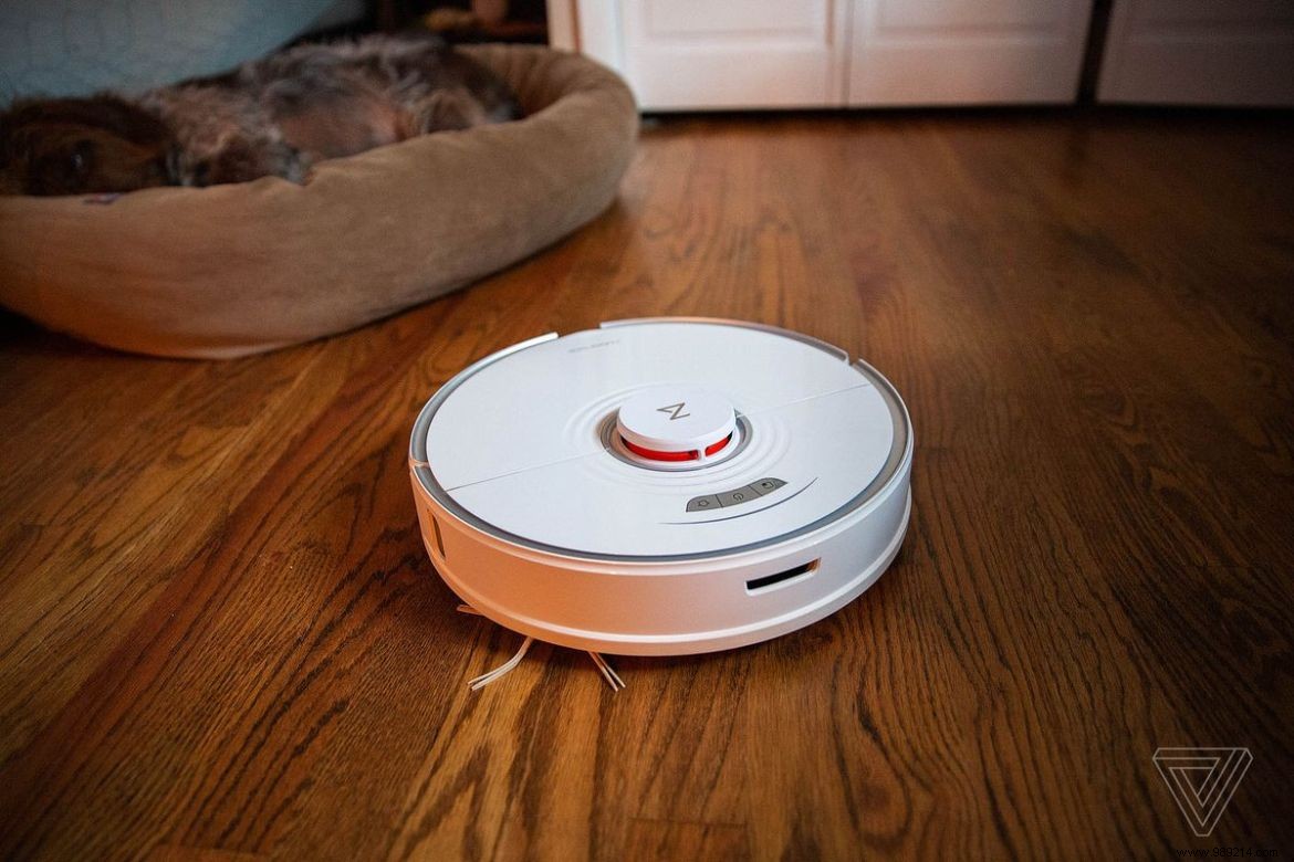 How to Control Your Robot Vacuum with Amazon Alexa: Setup, Commands, and Smart Routines