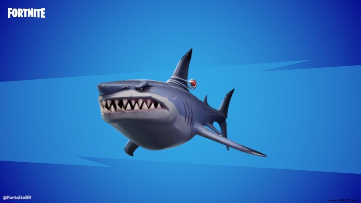 Typical Gamer Wins Fortnite Victory Royale Using Only Loot Sharks – Epic Challenge Breakdown
