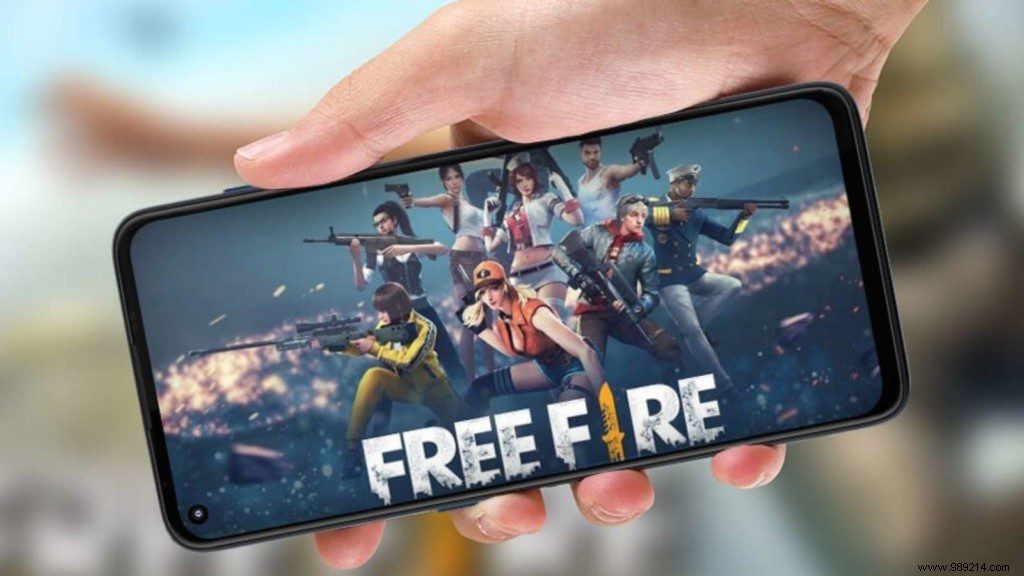 Free Fire Max Redeem Codes for March 8, 2022: Unlock the Pumpkin Land Parachute & More