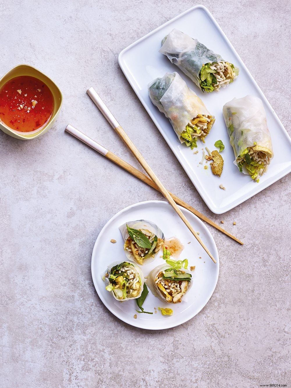 Curry Chicken Spring Rolls with Homemade Chili Sauce