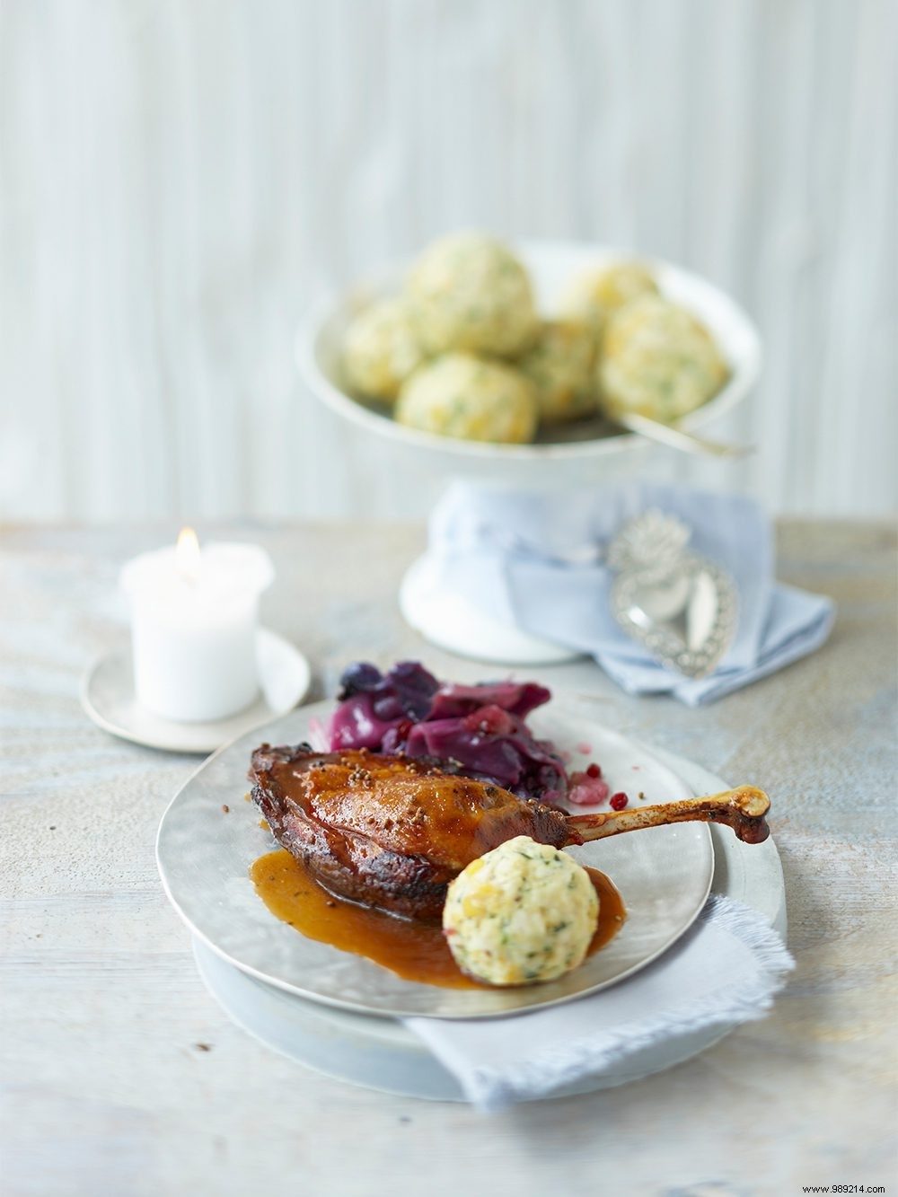 Beer-Braised Goose Legs with Red Cabbage and Dumplings: A Hearty Holiday Recipe