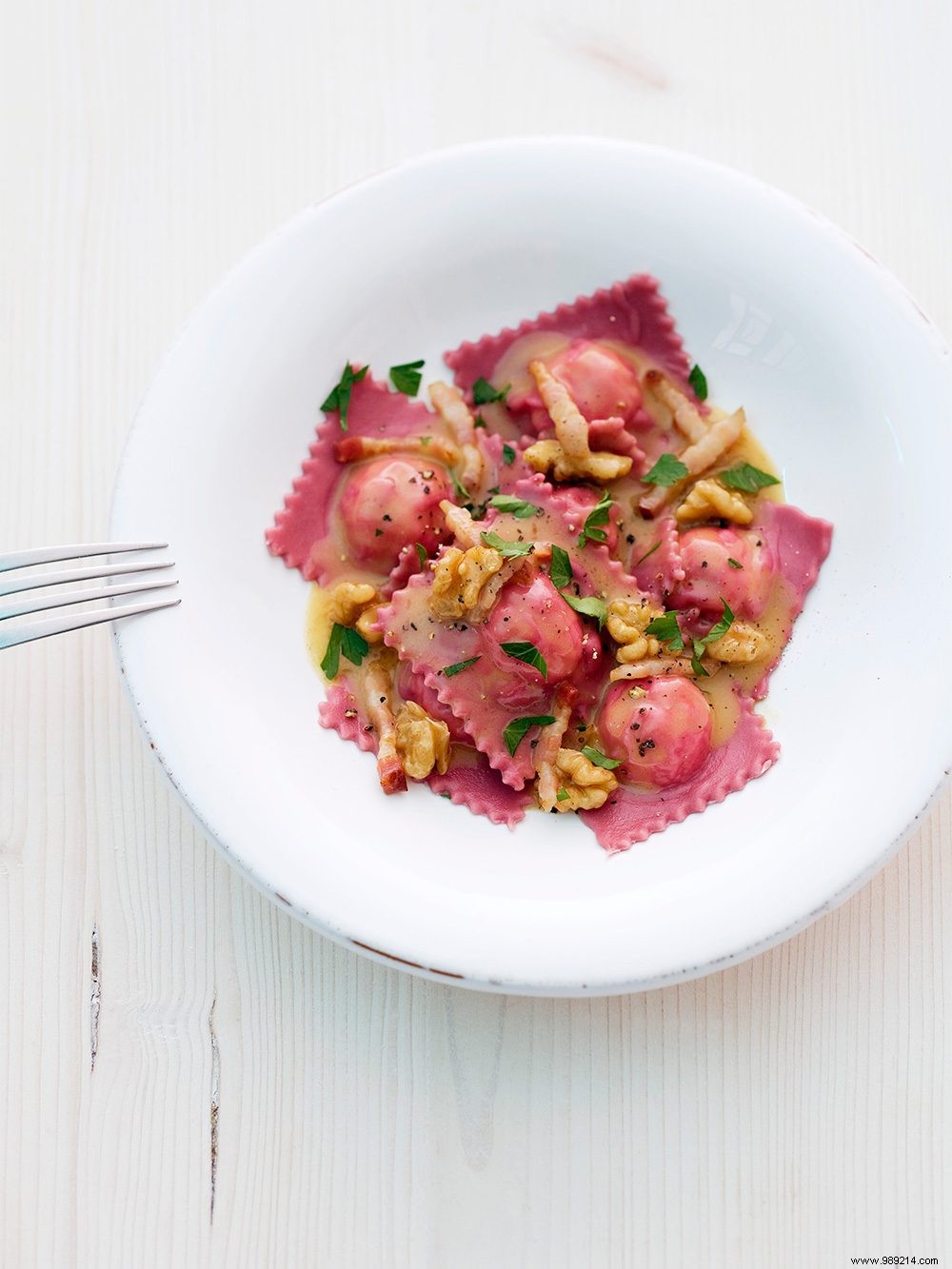 Homemade Beetroot Ravioli with Ricotta-Walnut Filling: A Vibrant Italian Recipe