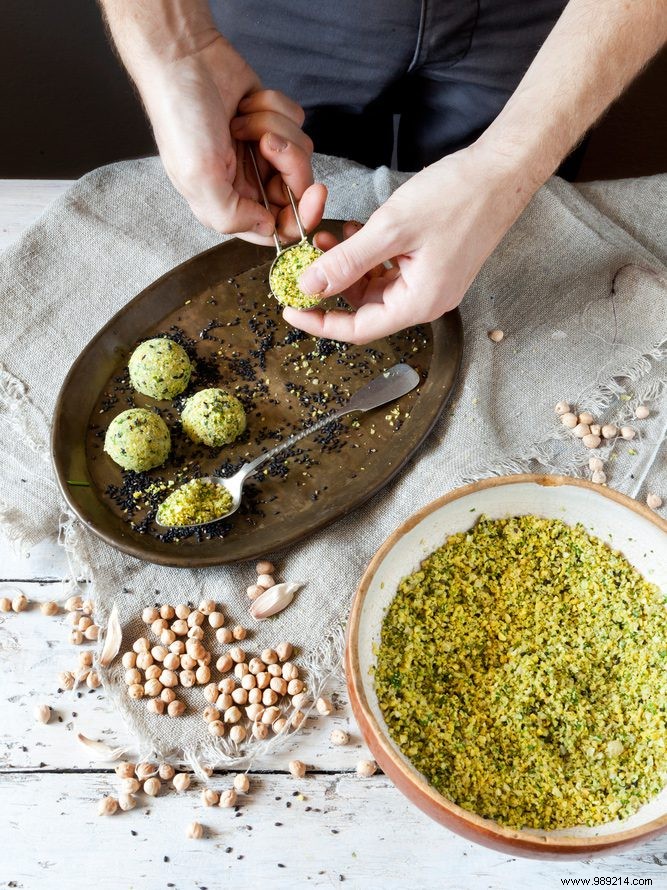 Quick Pea Falafel Recipe: A Fresh Twist from Vriendin