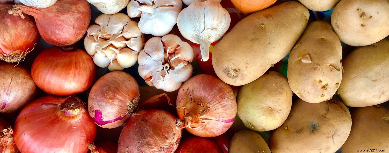 6 Pantry Staples You Should Never Store Together