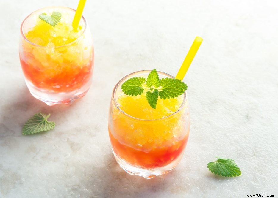 How to Make Refreshing Wine Slushies: Two Easy Summer Recipes