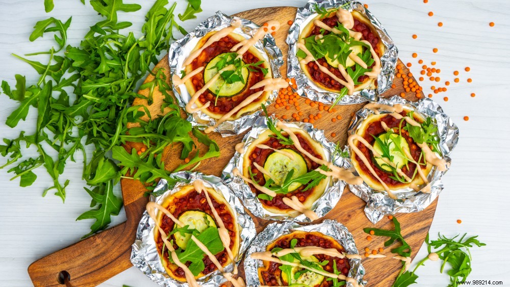 Vegan Red Lentil Pizza on the Grill: Easy Barbecue Recipe