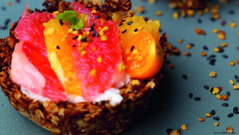 Energizing Oatmeal Cups: Healthy Breakfast Recipe from Nutrition Coach Claudia van Avermaet