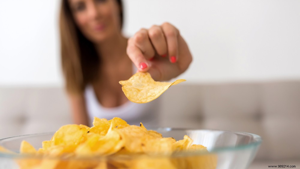 Are You an Emotional Eater? Spot the Signs and Break the Habit