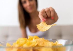 Are You an Emotional Eater? Spot the Signs and Break the Habit