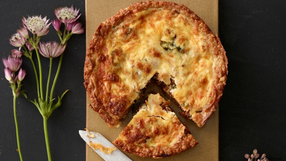 Festive Pulled Oats Quiche: Cheesy, Spicy Recipe for Winter Gatherings