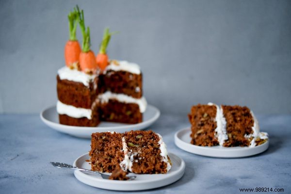 Vegan Carrot Walnut Cake with Vanilla Coconut Cream: A Stunning Plant-Based Recipe