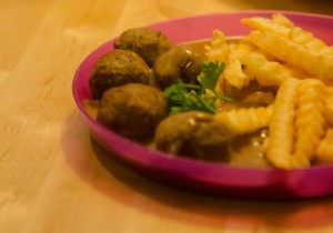 IKEA s Iconic Meatballs: Recreate the Official Recipe at Home in 6 Easy Steps